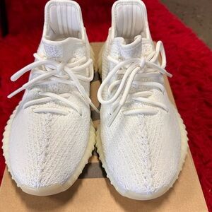 Brand new Yeezy white/cream
